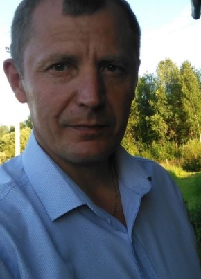 Дмитрий, 51, Россия, Свеча