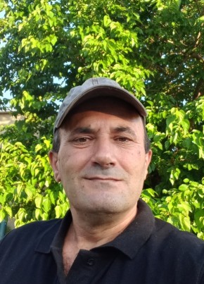 Robert, 49, Россия, Темрюк