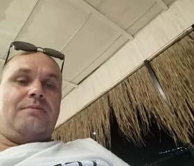 Aleks, 44, P ot i