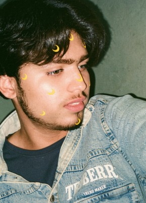 Janni из Delhi 18 лет