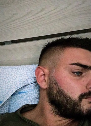 ste, 29, Repubblica Italiana, Napoli