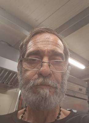 Florin из Sectorul 5 58 лет