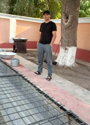 Жалил из Соснового Бора 44 года