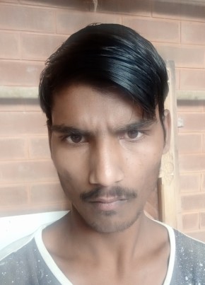 Manohar Kumar Ga, 21, India, New Delhi