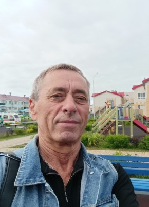 Andrey из Южно-Сахалинска 54 года