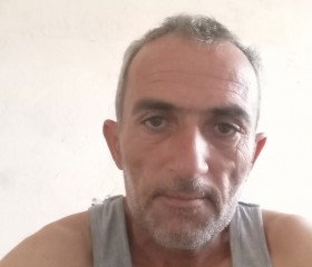 Da, 40, Yerevan