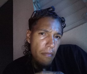 Omar, 39, Carolina