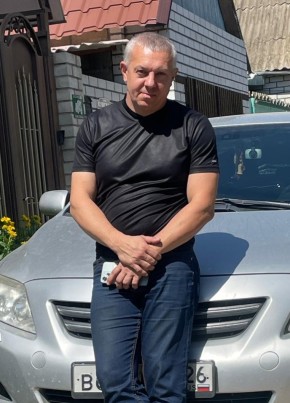Роман из Буденновска 43 года