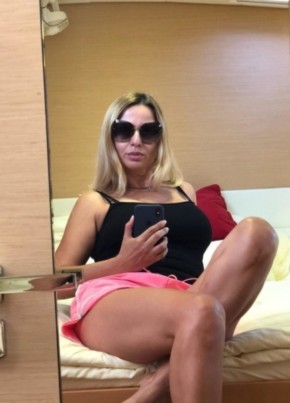 Ленка, 46, Россия, Санкт-Петербург