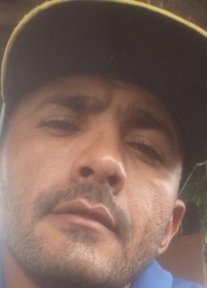 John roques из Guaraciaba do Norte 32 года