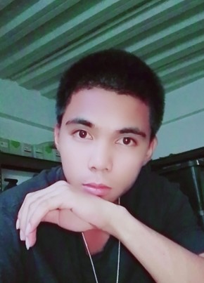 Stephen Salatan из Cabanatuan City 24 года