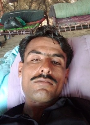 Latifsoomro, 18, پاکستان, مِٹهّى‎