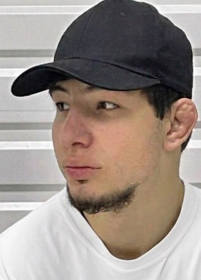 Ислам из Солнечногорска 22 года