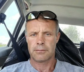 Zhenya, 44, Yekaterinburg