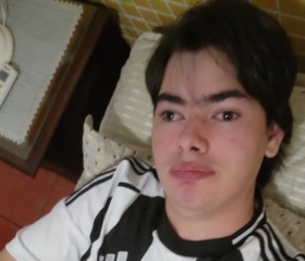 Max, 21, Sao Paulo