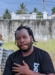 Emmanuel, 38, Lima
