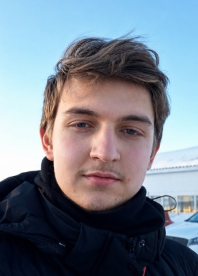 Дамир из Ижевска 18 лет