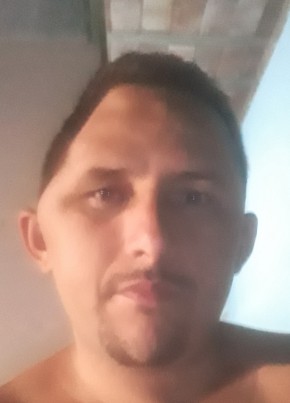 José Nilton из Santa Cruz do Capibaribe 32 года