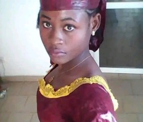 Alexandra, 31, Douala