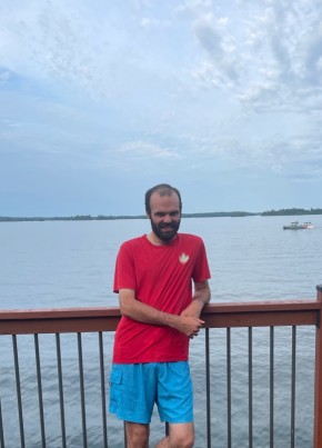 Troy из Ottawa 24 года