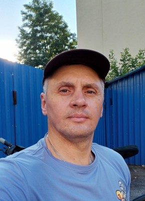 Дима из Старого Оскола 53 года