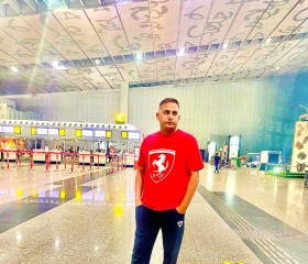 Sonit, 31, Gorakhpur (Haryana)