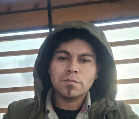 Leyton, 31, Santiago