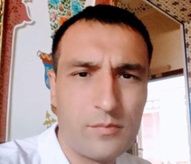 Bekzod, 36, Bukhara
