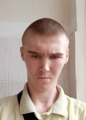 Илья из Первоуральска 19 лет