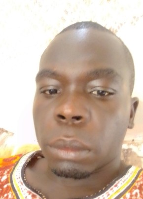 Paul kinyera, 32, Uganda, Kampala