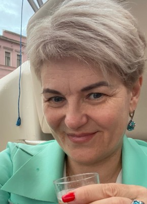 Olga, 53, Russia, Saint Petersburg