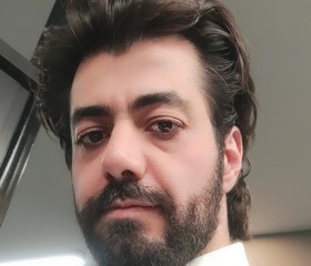 OMiD, 32, Tehran