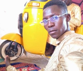 djido, 18, Kousseri