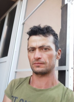 Florin, 24, Romania, Satu Mare