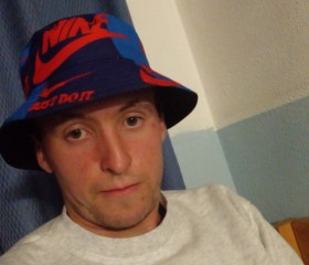 JASON IMPENS, 22, Charleroi