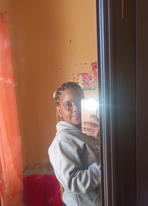 Shay, 23, Namibia, Windhoek