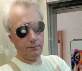 Andrey, 55, Moscow