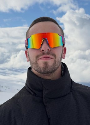 Дмитрий из Чудово 37 лет