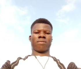 Philo Boy, 31, Medina Estates