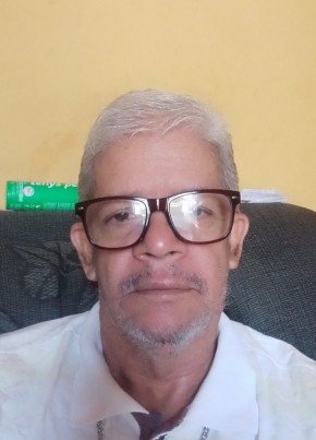 Idilio из Goiânia 61 год