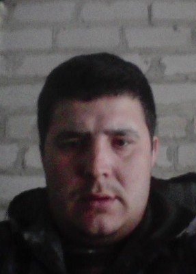 Александр, 36, Россия, Татищево