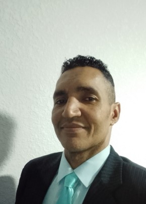 Sidney oliveira из Sata Bárbar dOeste 42 года