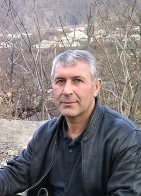Хан из Дербента 56 лет