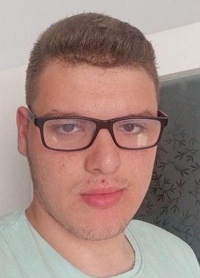 Can из Tekfurdağ 18 лет