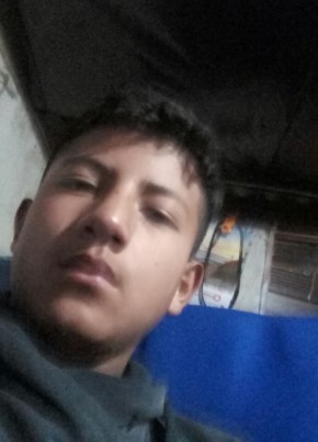 Ronald, 20, República del Ecuador, Gualaceo