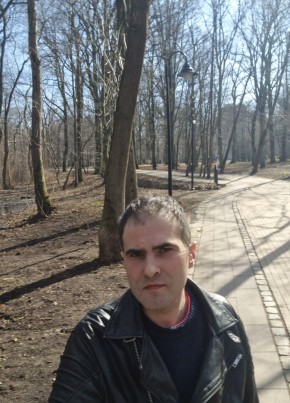 Денис из Калининграда 38 лет