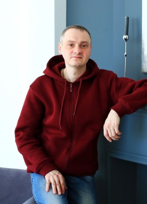 Антон из Омска 38 лет