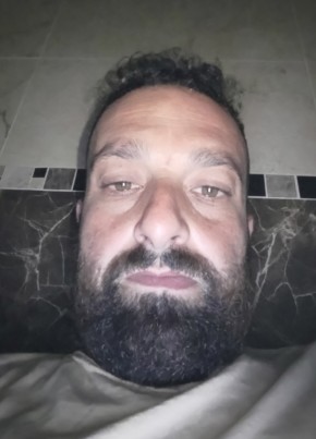 محمد из بَيْرُوت 18 лет