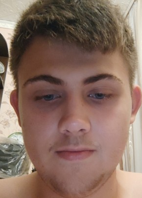 Dima, 18, Russia, Belovo