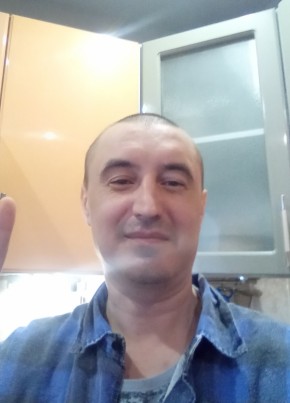 Константин из Вятские Поляны 44 года